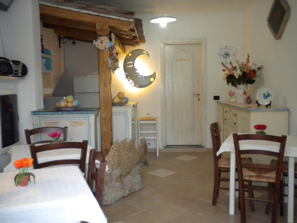 Bed & Breakfast Mare Isole Ла-Маддалена Экстерьер фото